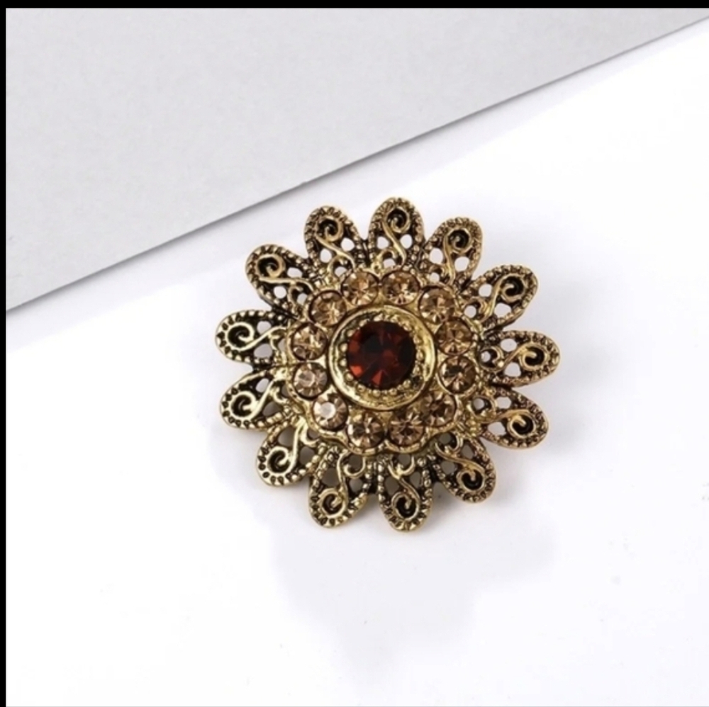 Elegant Gold & Brown Floral Brooch
